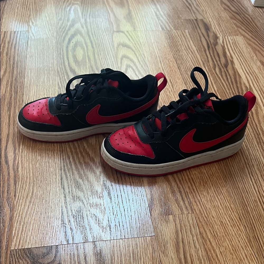Nike Kids Black and Red Sneakers